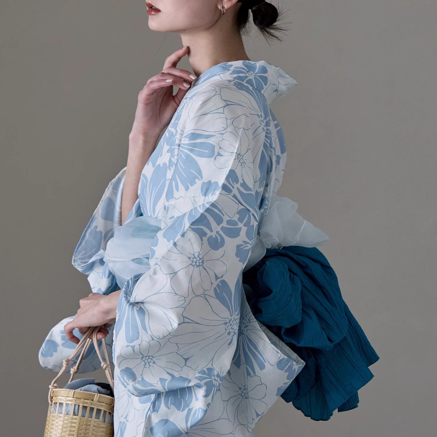 Ethnic Fashion Girls - Traditional Yukata Kimono Cotton Linen Material